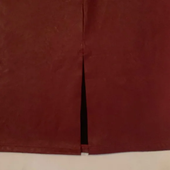 Commando Faux Leather Garnet Midi Skirt SK06 Control Waistband Size Large NWT - Picture 5 of 10